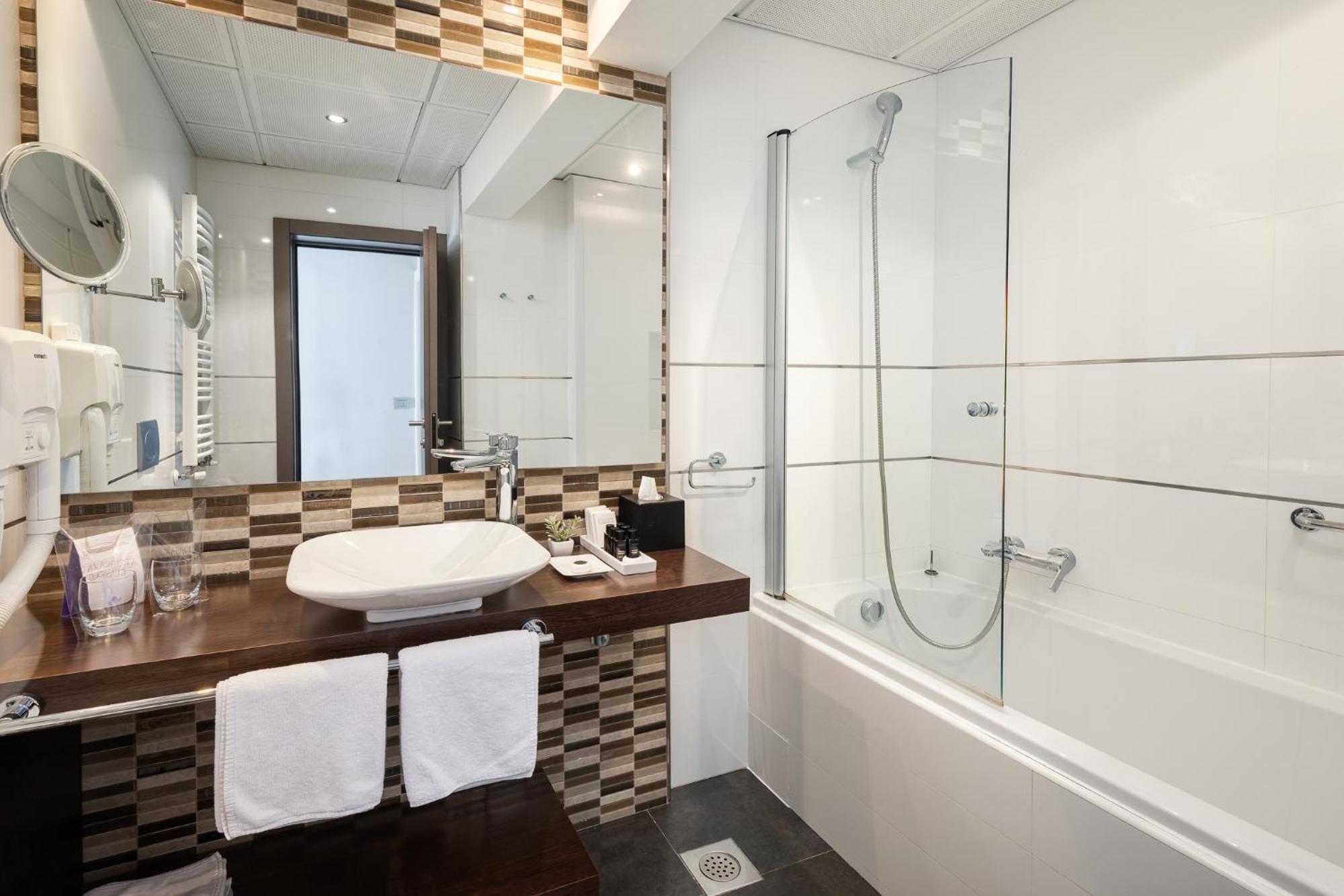 Boutique Hotel Adoral Rabac Exterior photo