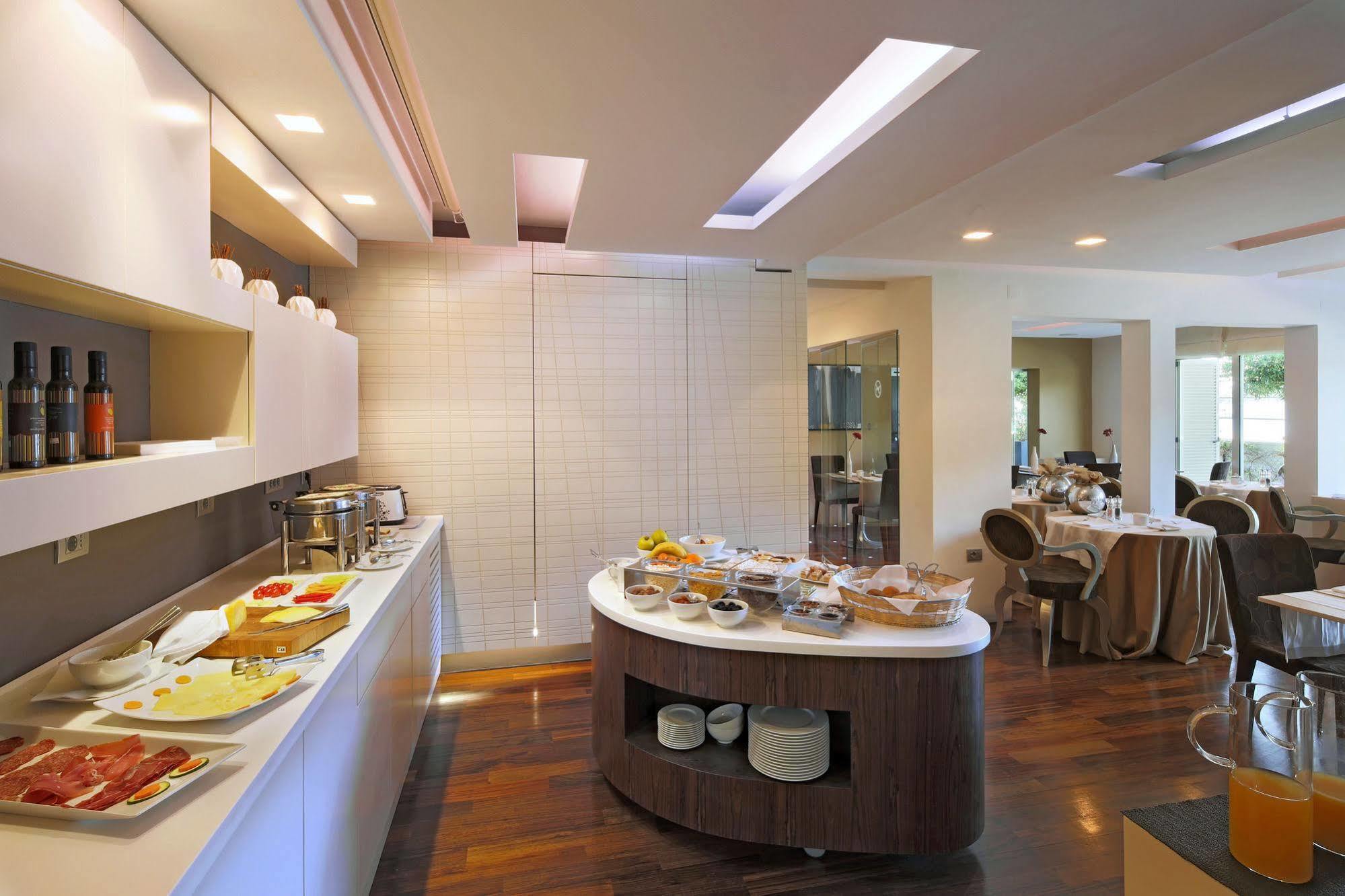 Boutique Hotel Adoral Rabac Exterior photo