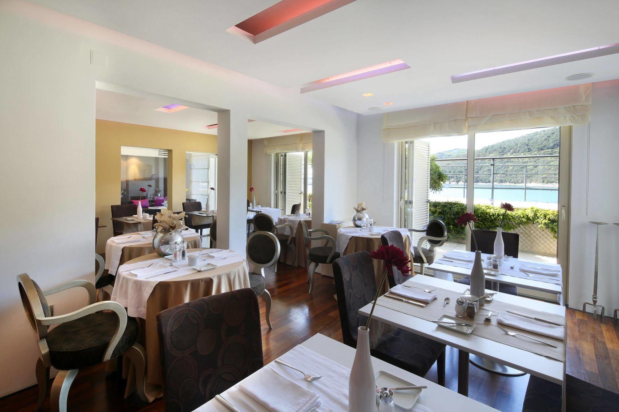 Boutique Hotel Adoral Rabac Exterior photo