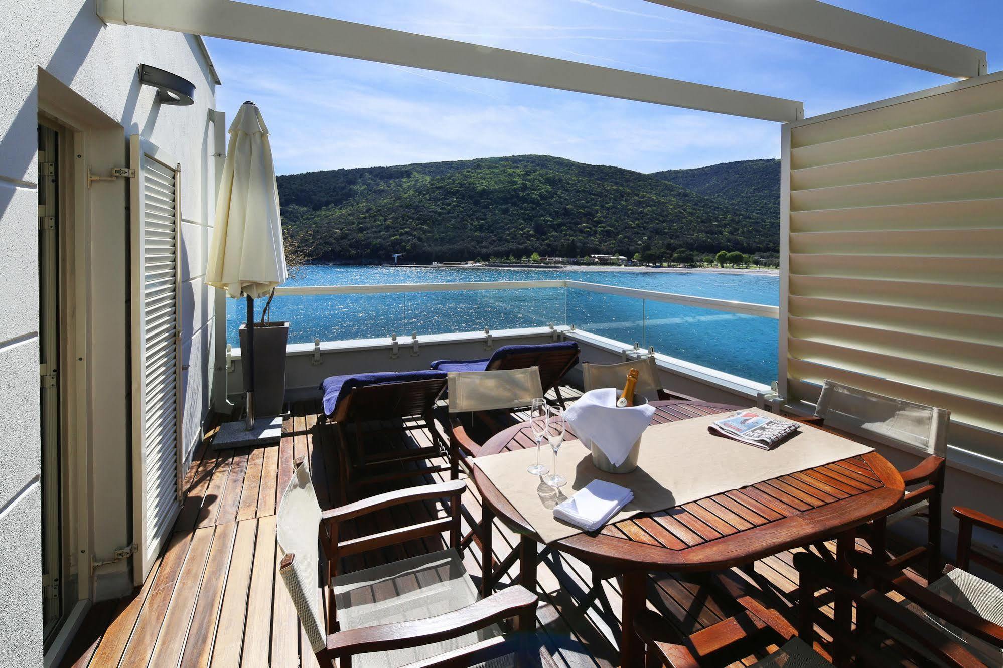 Boutique Hotel Adoral Rabac Exterior photo